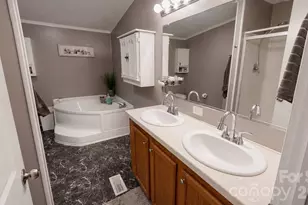 4634 Asbury Church Rd, Lincolnton, NC 28092 - Photo 8