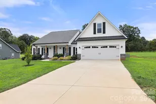 290 Dorothy Dr, China Grove, NC 28023 - Photo 2