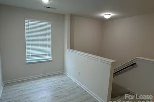 4820 Lynn Lee Cir, Charlotte, NC 28269 - Photo 6