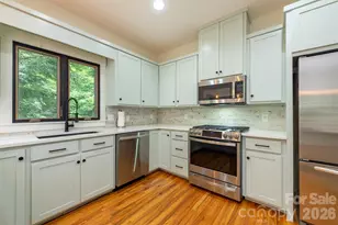 416 Ivy Rd, Black Mountain, NC 28711 - Photo 16