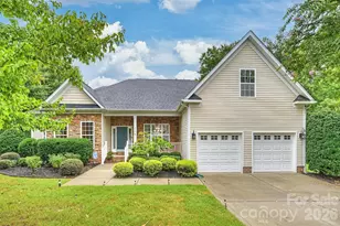 713 Trailhead Ln, Fort Mill, SC 29708 - Photo 1