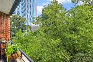 224 N Poplar St, Charlotte, NC 28202 - Photo 22