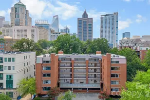 224 N Poplar St, Charlotte, NC 28202 - Photo 2