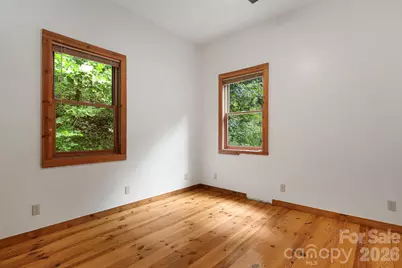 125 Hyacinth Drive, Clyde, NC 28721 - Photo 12