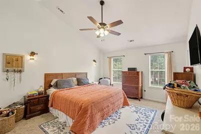 4228 Huntmeadow Drive, Charlotte, NC 28269 - Photo 18