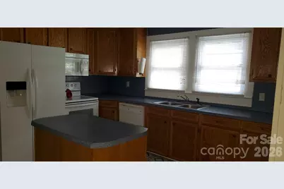 1905 Crestmont Avenue, Kannapolis, NC 28081 - Photo 6
