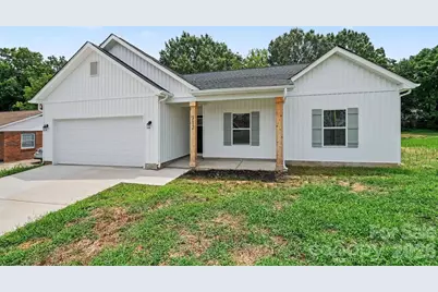 312 E Talleyrand Avenue, Monroe, NC 28271 - Photo 1