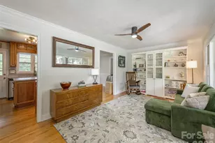 525 Carson Dr, Hendersonville, NC 28791 - Photo 10