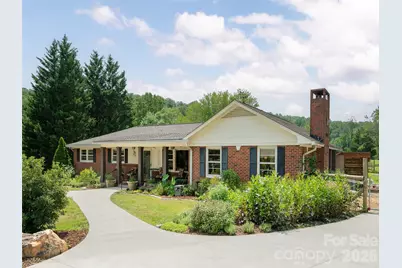 525 Carson Drive, Hendersonville, NC 28791 - Photo 2