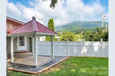 151 Meadow Street, Waynesville, NC 28786 - Photo 28