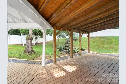 151 Meadow Street, Waynesville, NC 28786 - Photo 8