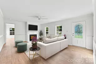 910 Little Brook Cir, York, SC 29745 - Photo 6