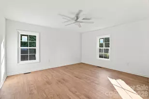 910 Little Brook Cir, York, SC 29745 - Photo 12