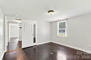 922 Ambassador St, Charlotte, NC 28208 - Photo 20