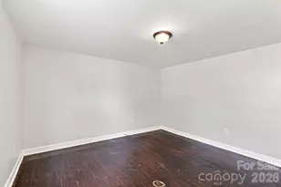 922 Ambassador St, Charlotte, NC 28208 - Photo 22