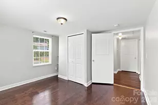 922 Ambassador St, Charlotte, NC 28208 - Photo 14
