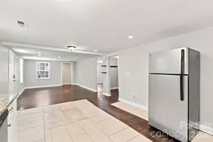 922 Ambassador St, Charlotte, NC 28208 - Photo 4