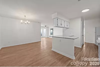6203 Rosecroft Drive, Charlotte, NC 28215 - Photo 8