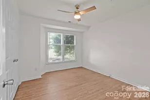 6203 Rosecroft Dr, Charlotte, NC 28215 - Photo 10