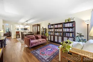 10631 Sleigh Bell Ln, Charlotte, NC 28216 - Photo 2
