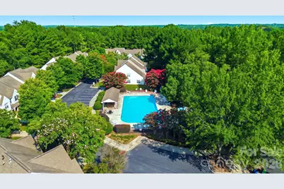 10631 Sleigh Bell Lane, Charlotte, NC 28216 - Photo 12