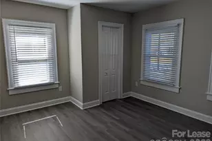 156 S Sycamore St, Mooresville, NC 28115 - Photo 8