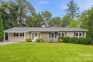 216 Lyndale Rd, Hendersonville, NC 28739 - Photo 1