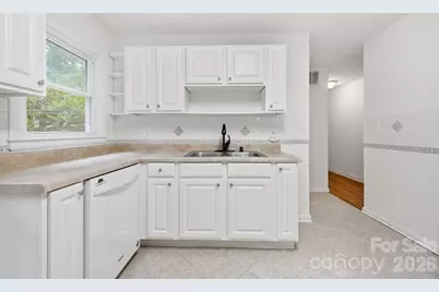 216 Lyndale Road, Hendersonville, NC 28739 - Photo 10