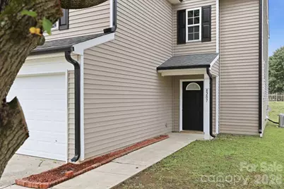 8207 Belmont Stables Drive, Charlotte, NC 28216 - Photo 6