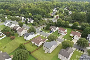 8207 Belmont Stables Dr, Charlotte, NC 28216 - Photo 40