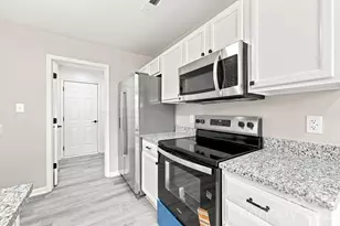 8207 Belmont Stables Dr, Charlotte, NC 28216 - Photo 18