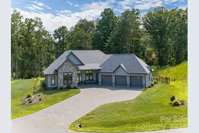 422 Ascension Valley, Etowah, NC 28742 - Photo 2