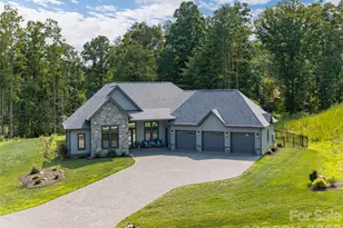 422 Ascension Vly, Etowah, NC 28742 - Photo 2