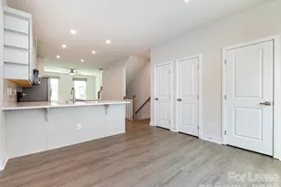 413 Spearfield Ln, Charlotte, NC 28205 - Photo 12