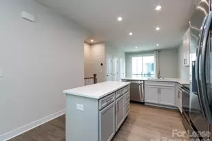 413 Spearfield Ln, Charlotte, NC 28205 - Photo 18