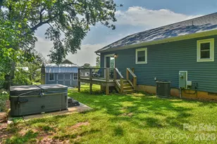 33 Ben Lippen Rd, Asheville, NC 28806 - Photo 22