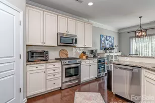 5951 Carrollton Ln, Charlotte, NC 28210 - Photo 8