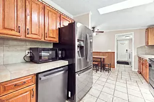 1973 Davis Cir, Clover, SC 29710 - Photo 4