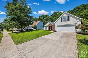 12630 Ivey Creek Dr, Charlotte, NC 28273 - Photo 2