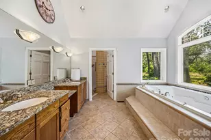 122 Stuyvesant Rd, Asheville, NC 28803 - Photo 36