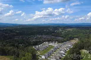 208 Hyder Ridge Rd, Asheville, NC 28804 - Photo 2