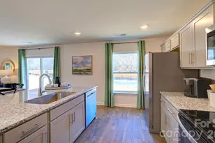 208 Hyder Ridge Rd, Asheville, NC 28804 - Photo 8