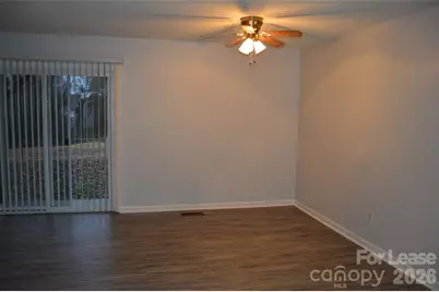 1235 15th Avenue NW, Hickory, NC 28601 - Photo 6