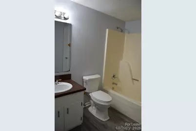 1235 15th Avenue NW, Hickory, NC 28601 - Photo 10