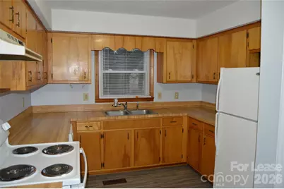 1235 15th Avenue NW, Hickory, NC 28601 - Photo 16