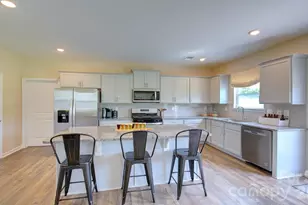 210 Hyder Ridge Rd, Asheville, NC 28804 - Photo 4