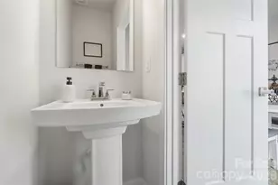 1259 N Caldwell St, Charlotte, NC 28206 - Photo 18