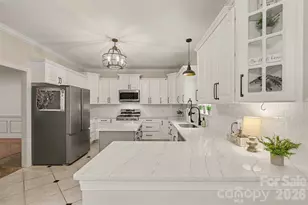 8401 Shelley Mullis Rd, Fort Mill, SC 29707 - Photo 14