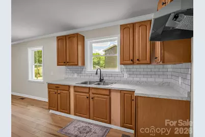 908 W Graham Street, Shelby, NC 28150 - Photo 12