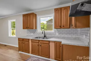 908 W Graham St, Shelby, NC 28150 - Photo 12